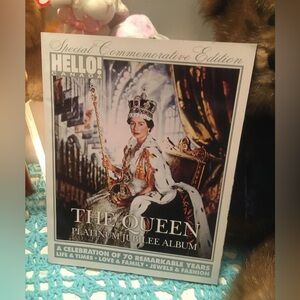 H E L L O Canada magazine The Q U E E N S platinum jubilee